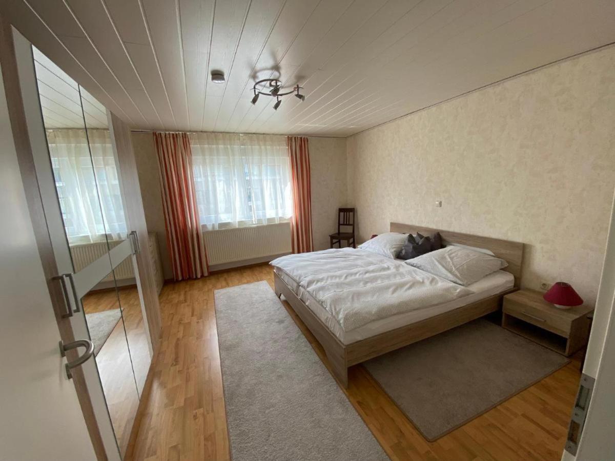Ferienwohnung-Gasthaus Zum Ross Erlenbach am Main Buitenkant foto